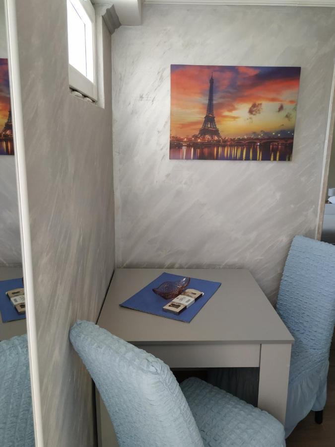 Studio Kaca Cetinje Luaran gambar